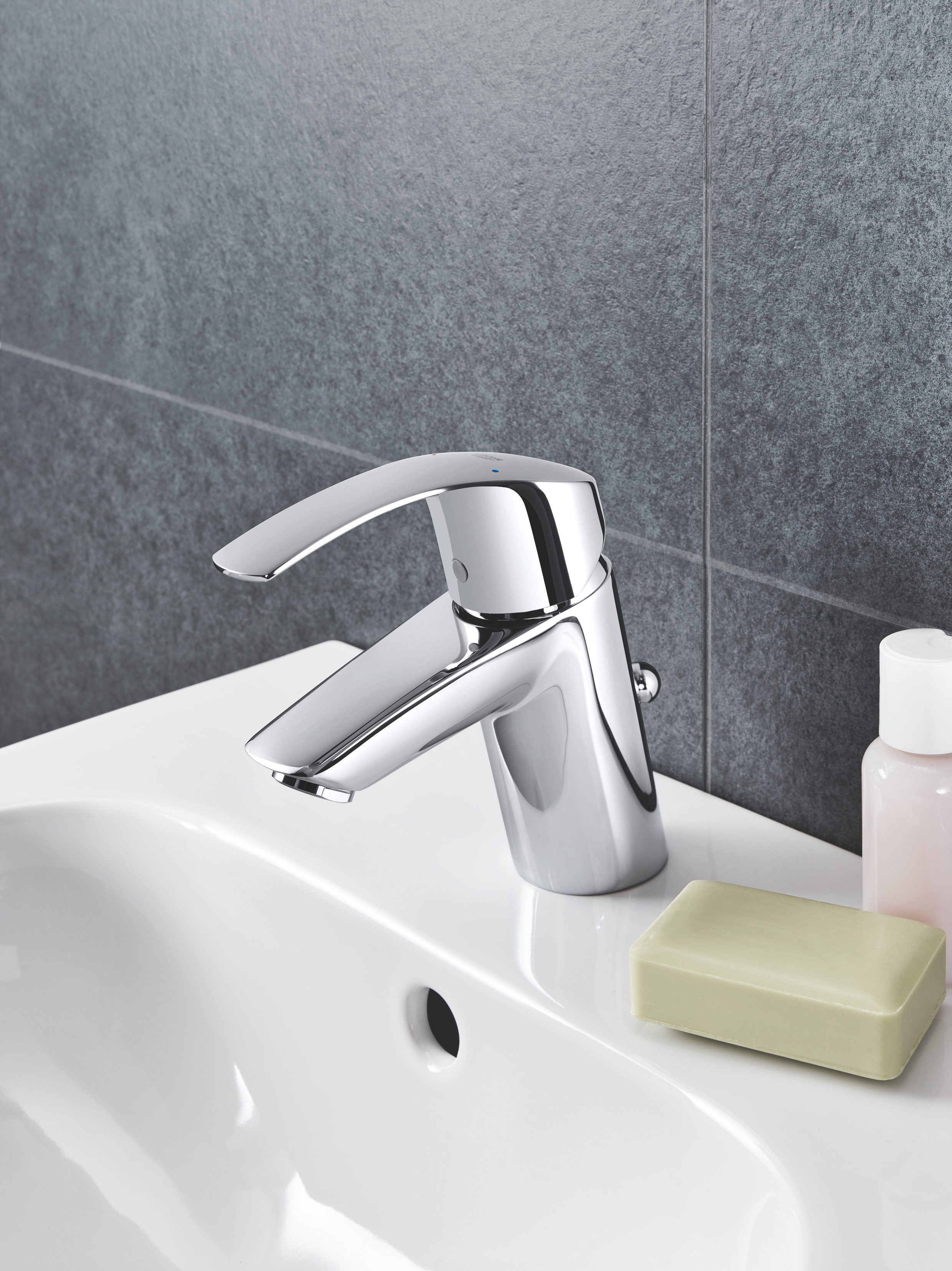 Гроя. Grohe Euro Ceramic 39324000. Смеситель для раковины Grohe Eurosmart New. Раковина 44.9 см Grohe Euro Ceramic 39324000. Грое Евросмарт смеситель для раковины.